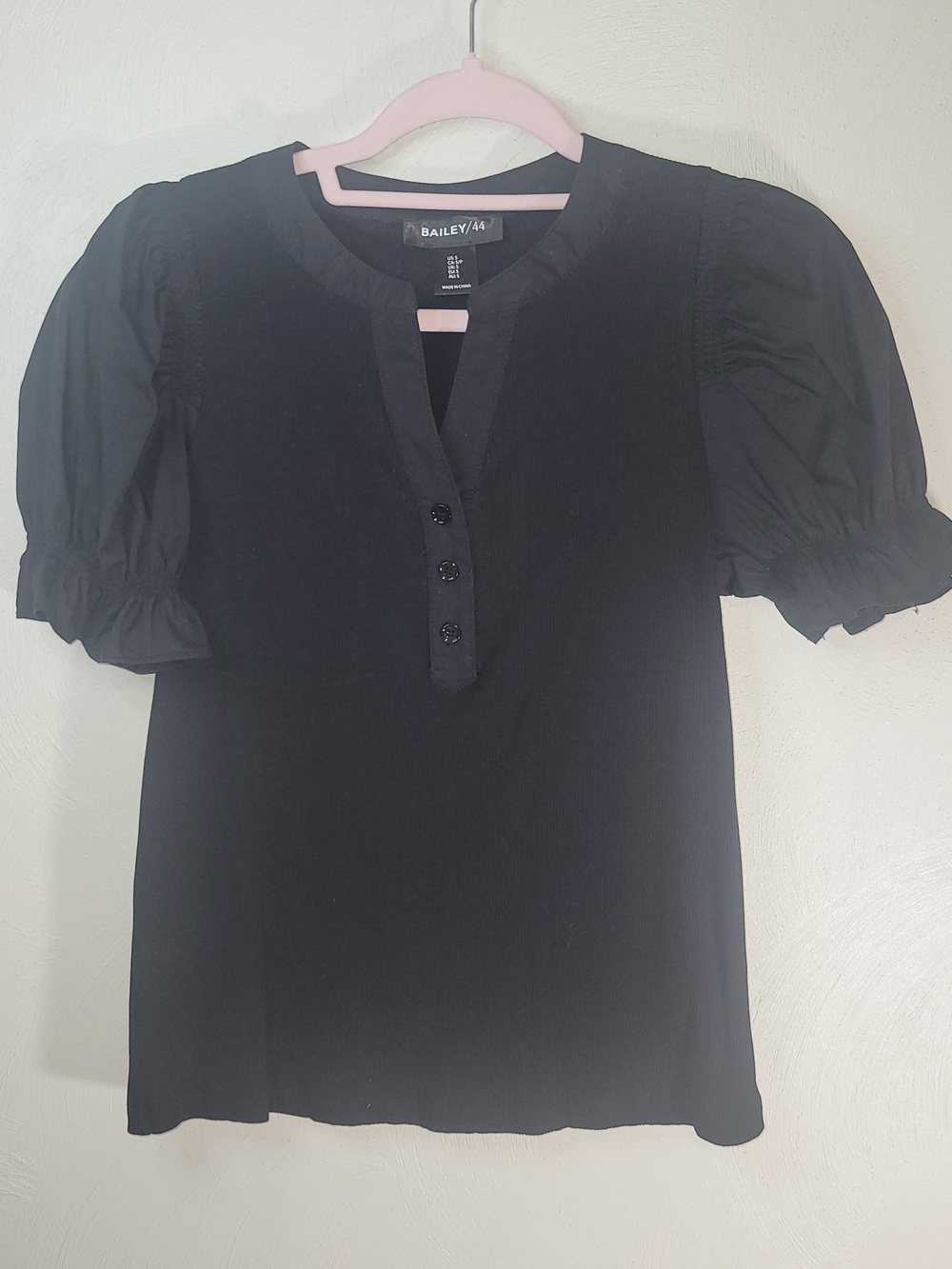 Bailey 44 Black Puff Sleeve Henley Blouse Womens Size Small